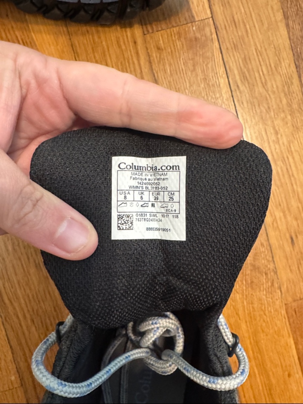 Columbia Dark Gray Outdoor Hiking Boots with Light Gray Accents - Picture 5 of 5